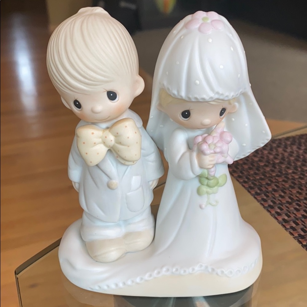 Precious Moments Figurine